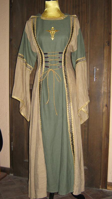 Schnrkleid mit Kapuze