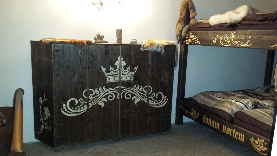Selbstgebauter Schrank